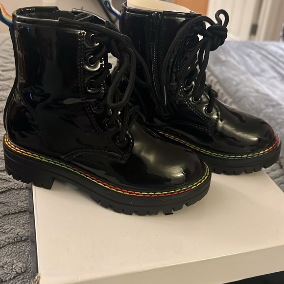 Kurt Geiger London “mini Birdie” boots! - Picture 3 of 8